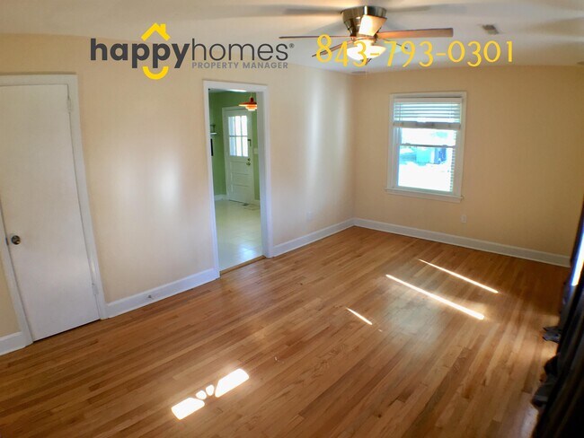 Building Photo - 56 Oak Forest Dr