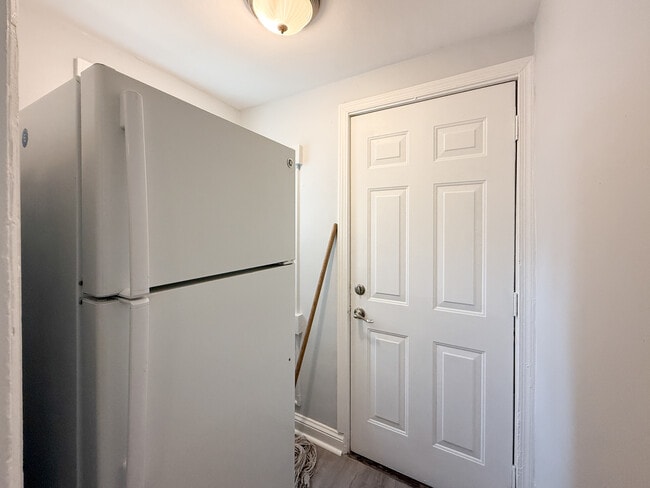 Building Photo - 7 Wilmington Ave