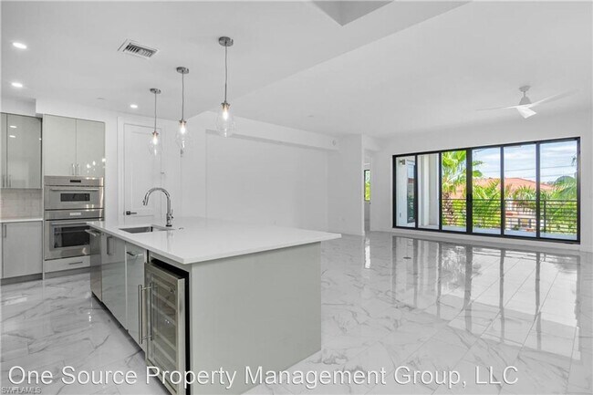 Foto del edificio - 2 br, 2.5 bath House - 1125 Central Ave #375