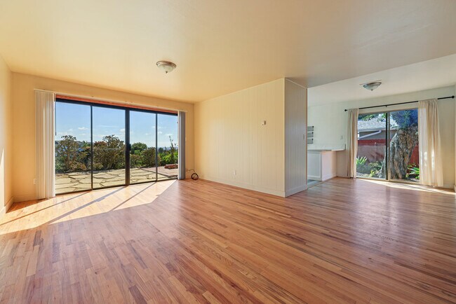 Foto del edificio - 4202 Dakota Dr