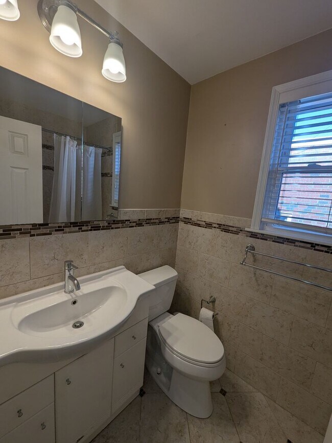 Foto del edificio - 125 Lockart Plaza