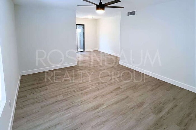 Building Photo - 548 S Udall