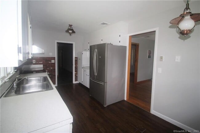 Building Photo - 174 Stadley Rough Rd