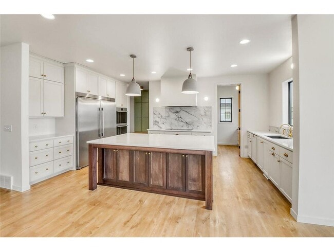 Building Photo - 2439 River's Bend Dr E