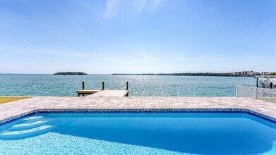 Building Photo - 120 Sands Pt Dr