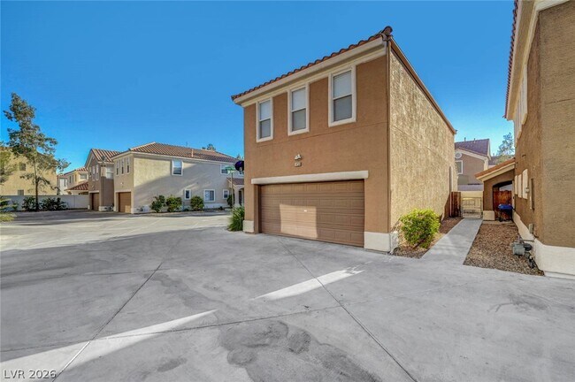 Building Photo - 1453 Morro Creek St