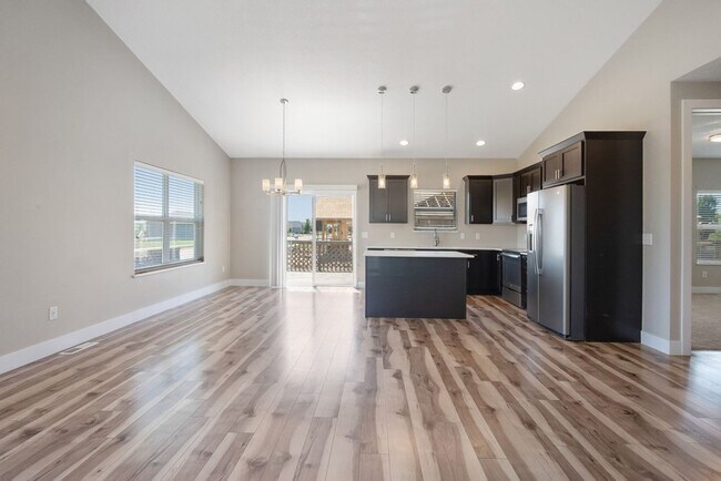 Foto del edificio - Watson Way Twinhomes