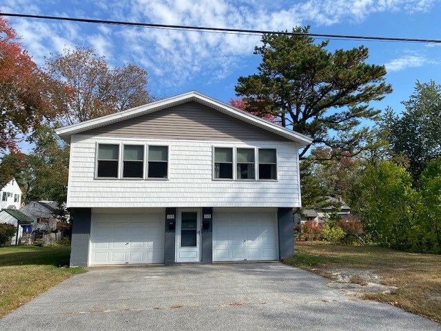 Building Photo - 115 Carlyle Rd