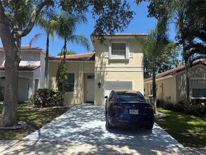 Building Photo - 6711 Green Island Cir