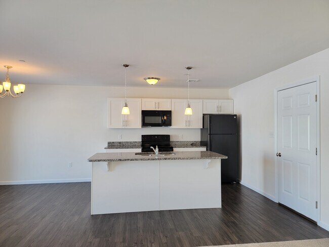 Foto del edificio - 21 Rollins Ln