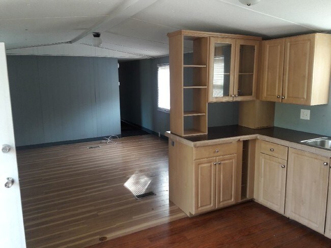 Building Photo - 509 Catawba Point Way