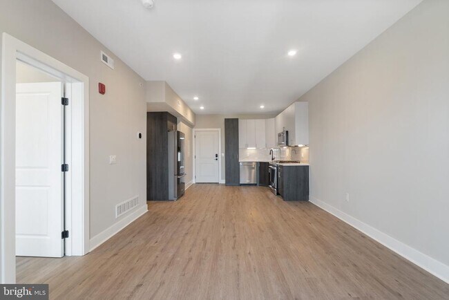 Foto del edificio - 408 N Front St