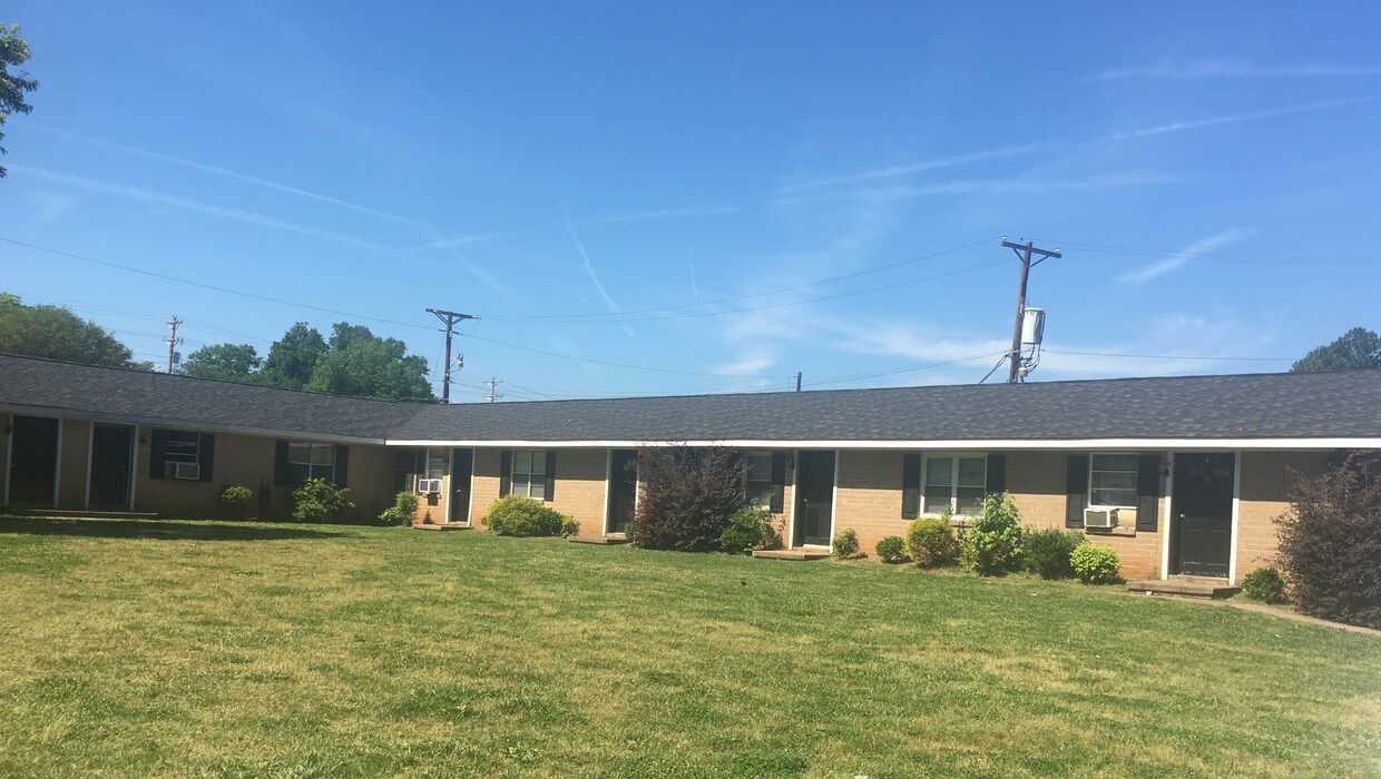 Foto del edificio - Candlewood Apartments