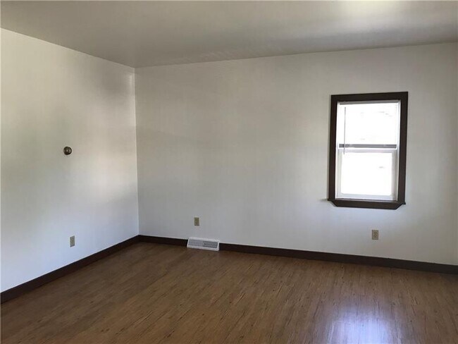 Building Photo - 200 Frye Ave