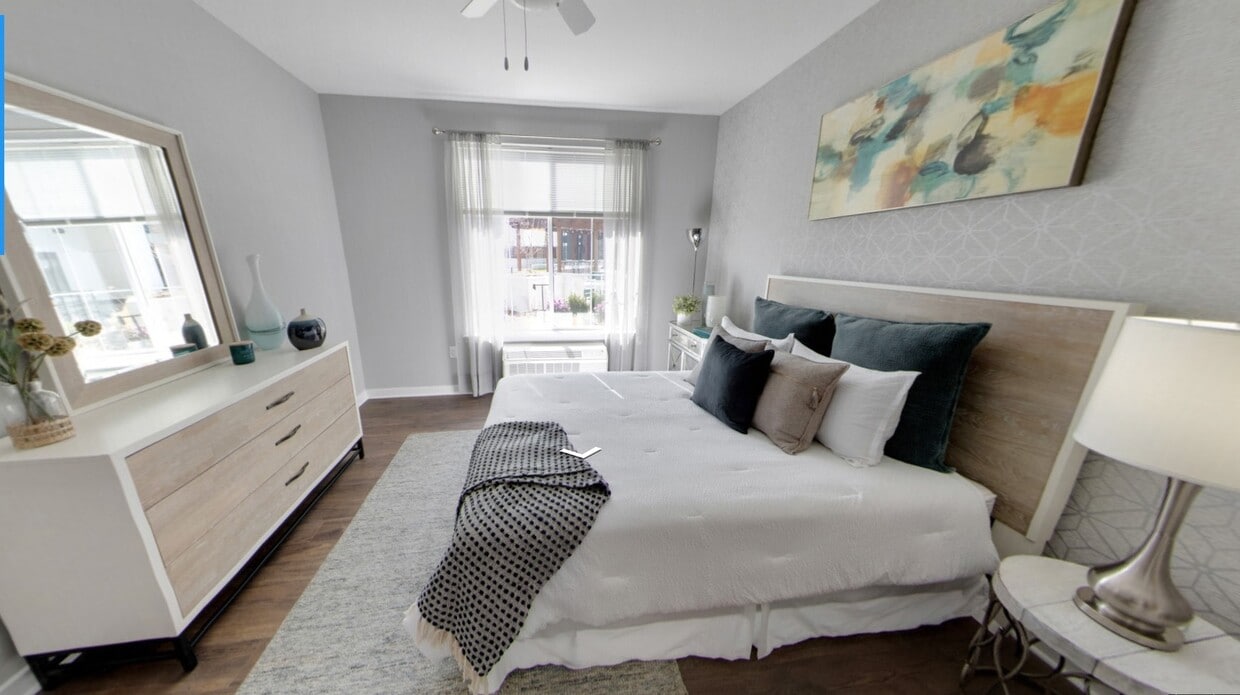 Bedroom - 1255 Main St