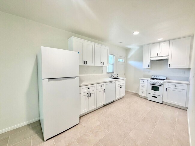 Foto del edificio - AVAILABLE NOW!! Studio Apartment in Palm Springs!