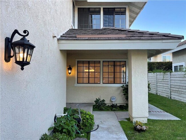 Building Photo - 3 Rushingwind, Irvine, CA 92614 - 3 BR 2.5...