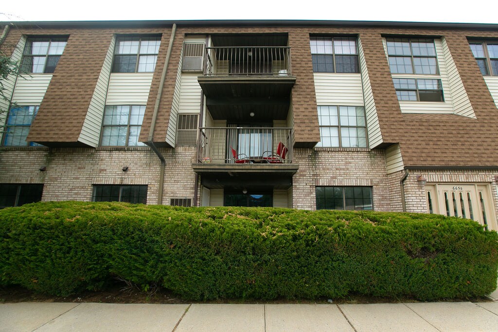 660 N Broad St, Elizabeth, NJ 07208 Townhome Rentals in Elizabeth NJ