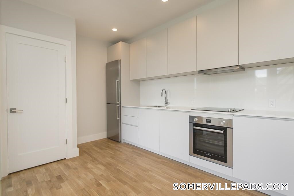 Foto principal - 138 Highland Ave