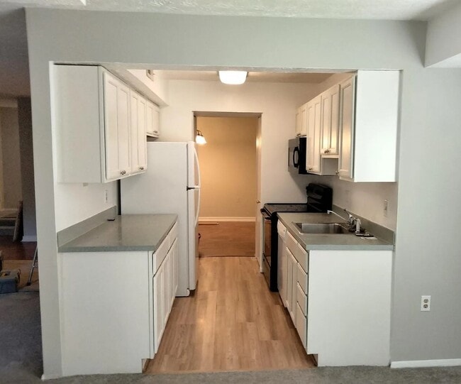 Building Photo - 7816 Hanover Pky