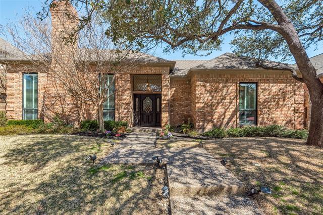 Foto del edificio - 7242 Lane Park Dr