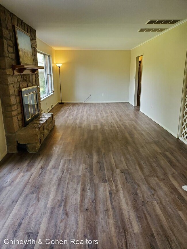 Building Photo - 3 br, 2 bath House - 5615 S Indianapolis Ave