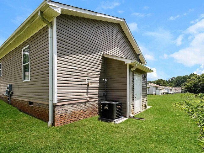 Foto del edificio - 2834 Edwards St