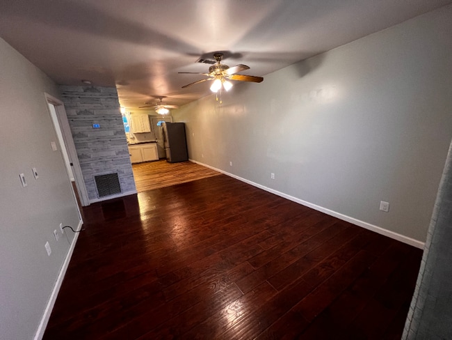 Building Photo - 6915 W Main St