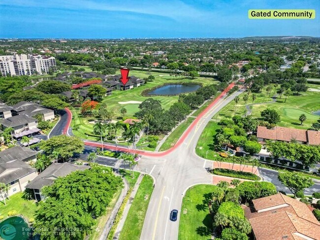 Foto del edificio - 7644 Elm Ridge Dr