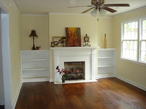Building Photo - 4805 Maplewood Dr