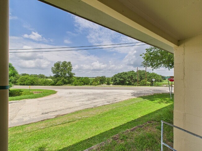 Foto del edificio - "Charming Furnished 1/1 in Stonewall, TX"