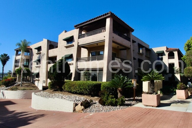 Foto del edificio - 2522 Clairemont Dr
