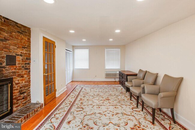 Foto del edificio - 733 N 24th St