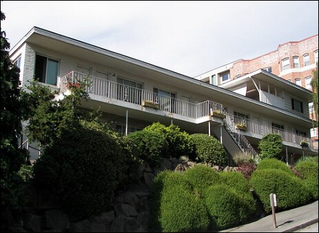 Building Photo - 304 E Thomas St