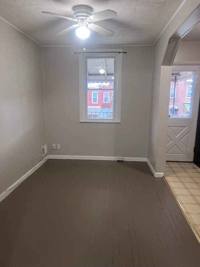 Building Photo - Cozy 2-Bedroom Home Available Now