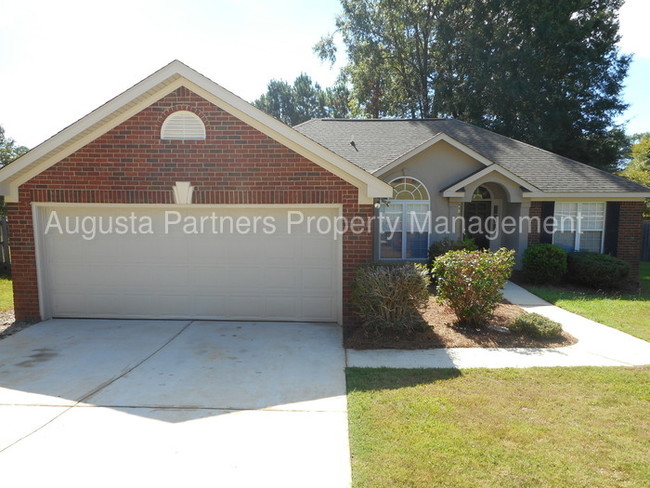 Building Photo - 1323 Maple Leaf Ct