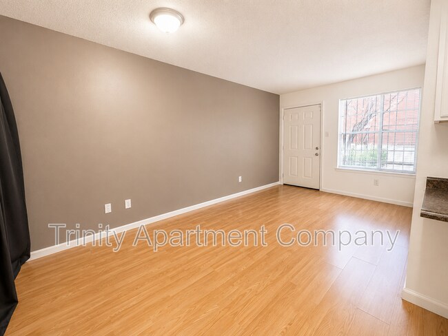 Foto del edificio - 2800 Vail Ave SE