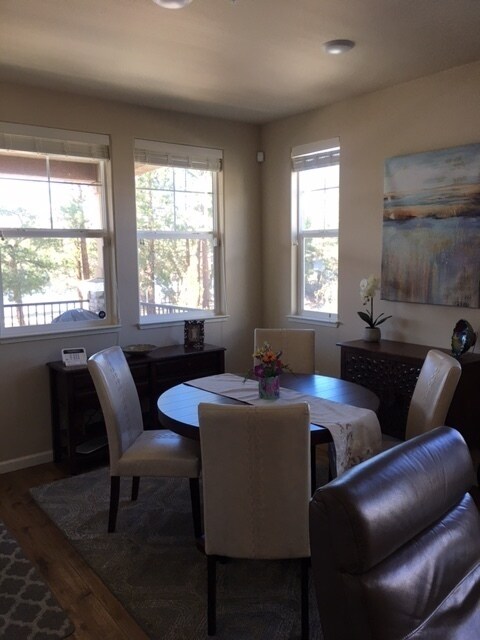 Building Photo - Lake View Resort Style Condo with Garage a...