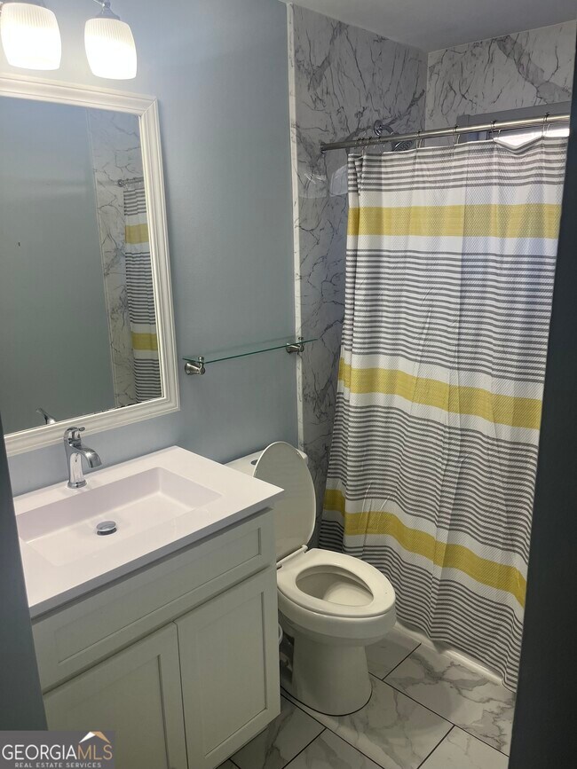 Foto del edificio - 2894 Randall St