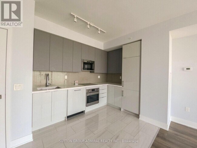 Photo du bâtiment - 2908 Hwy 7