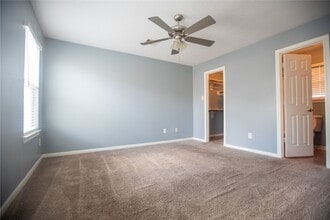 Building Photo - 8405 Comal St