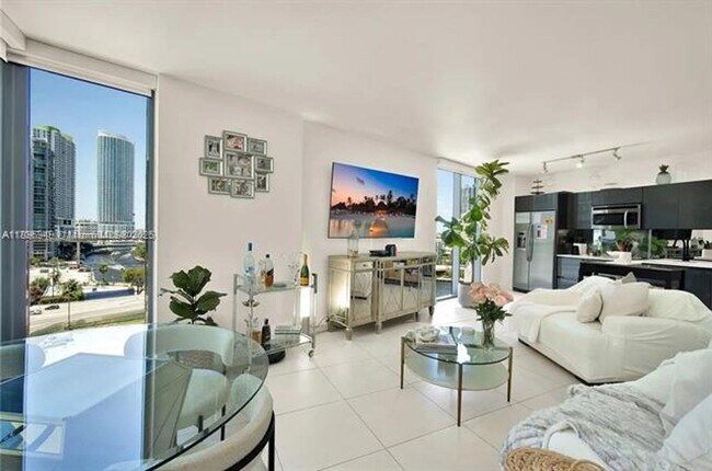 Foto del edificio - 31 SE 6th St