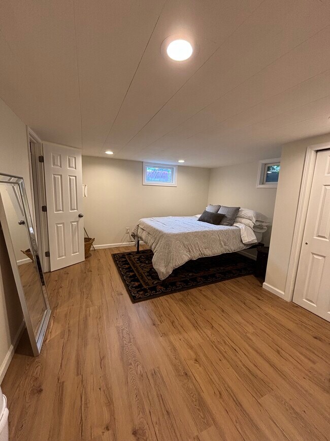 Foto del edificio - 2702 E Colvin St