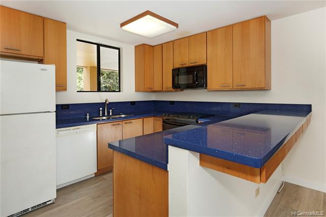 Building Photo - 46-55-55 Meheanu Pl