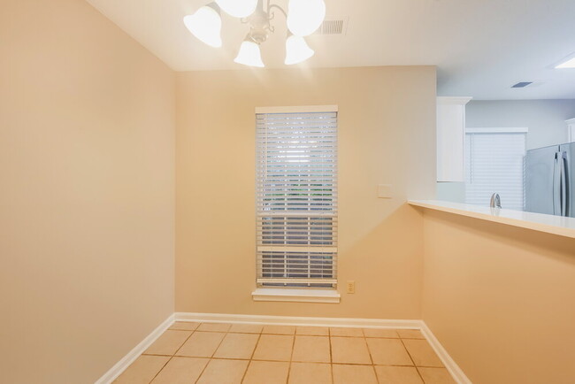 Foto del edificio - 2378 Kindlewood Dr