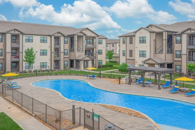 Willowbend apartments — community photo - Willowbend