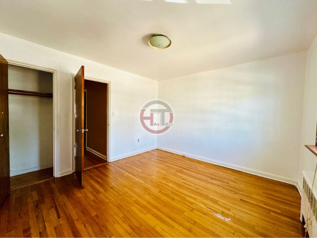 Foto del edificio - 1416 Crosby Ave