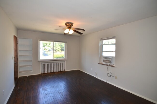 Building Photo - 3029 Auten Ave