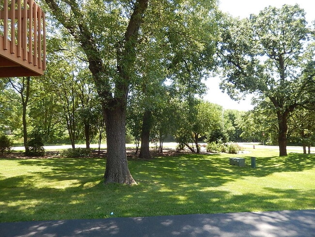 Building Photo - 375 Woodridge Cir