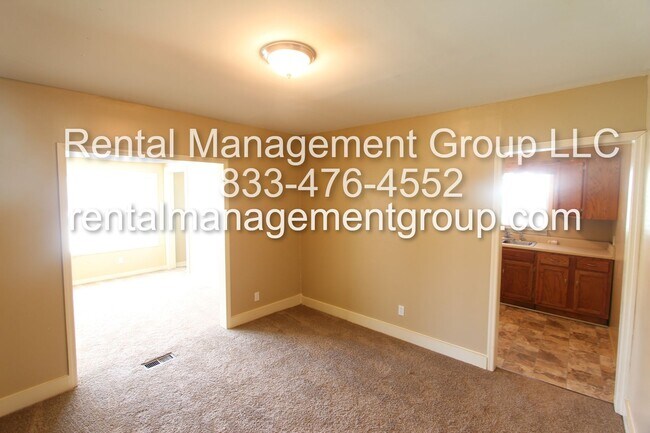 Foto del edificio - New On The Market! Fresh New Updates!! Bet...
